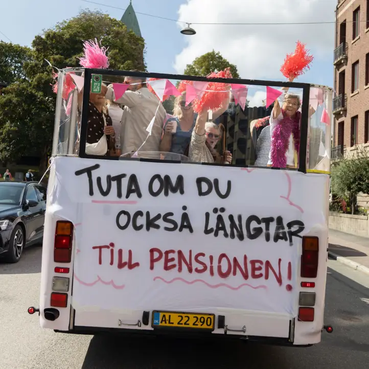 Pensionspremiären åker flak